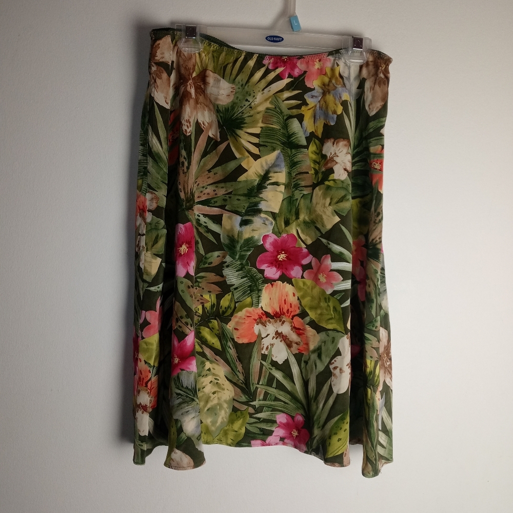 White + Warren Floral Silk Skirt Size 8